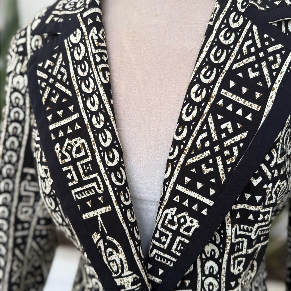 Black and White , and mustard Patterned tuxedo style Jacket elegant blazer - Picture 5 of 13